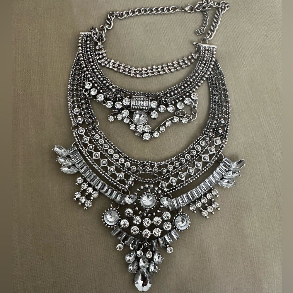 Statement necklace